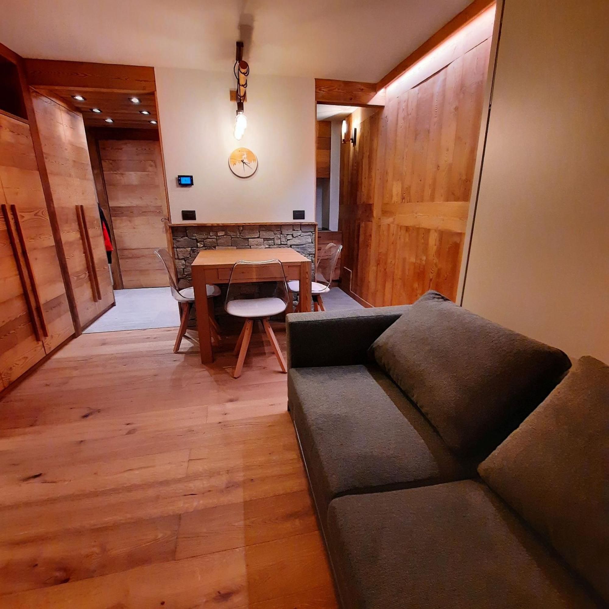 Maison Meynet Mountain Charm Breuil-Cervinia Bagian luar foto